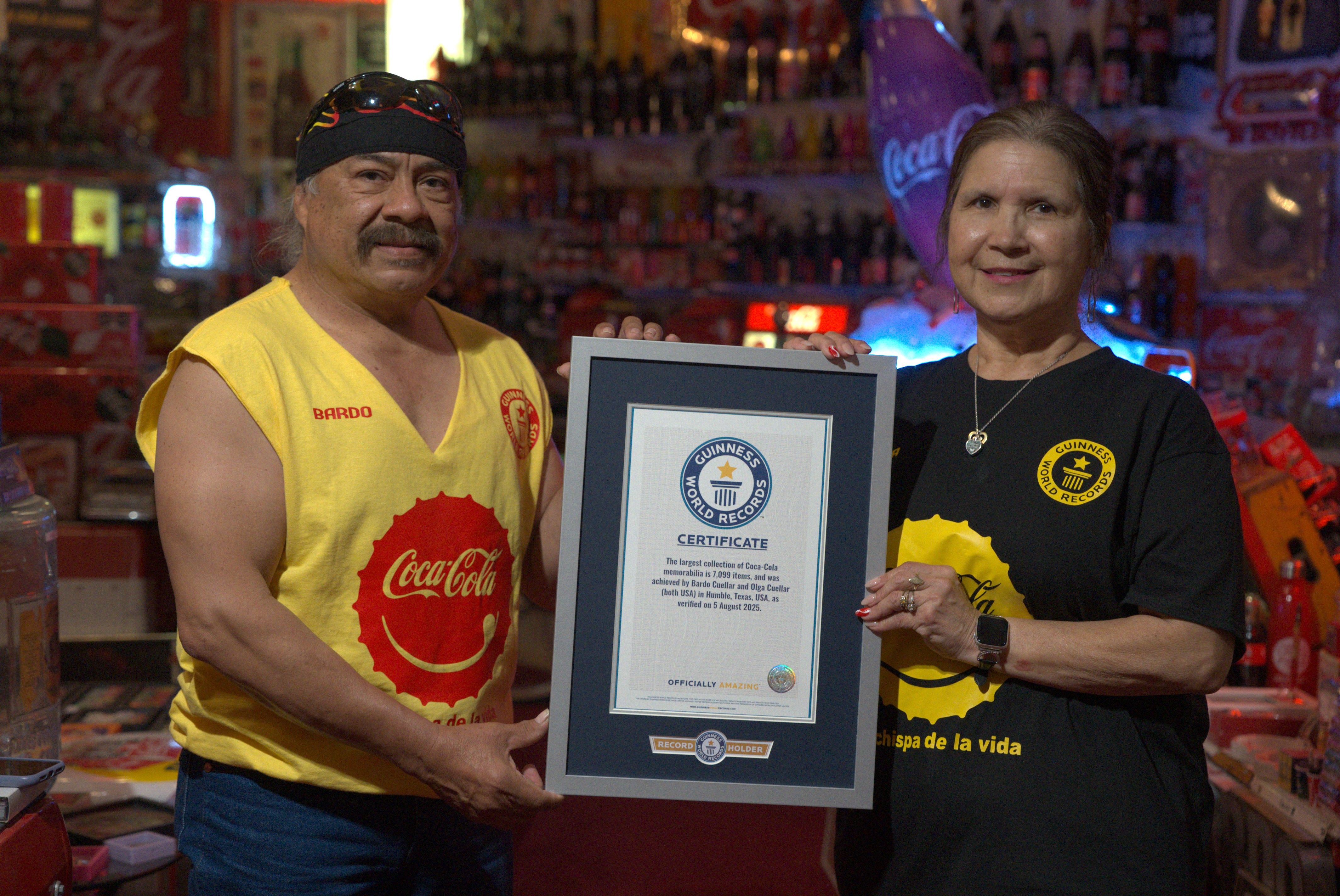Guinness World Record recognition for the Cuellar Coca-Cola collection